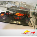 CAPELOS DE ACRILICO PARA AUTOS 1:18 SIN BASE